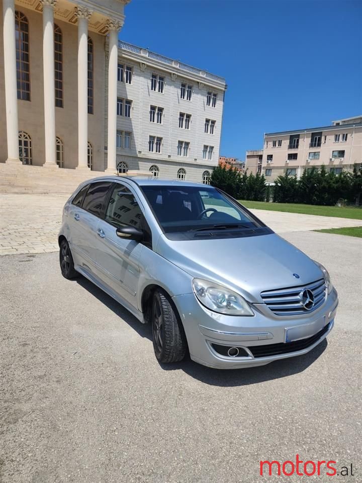 2008' Mercedes-Benz B 200 photo #4
