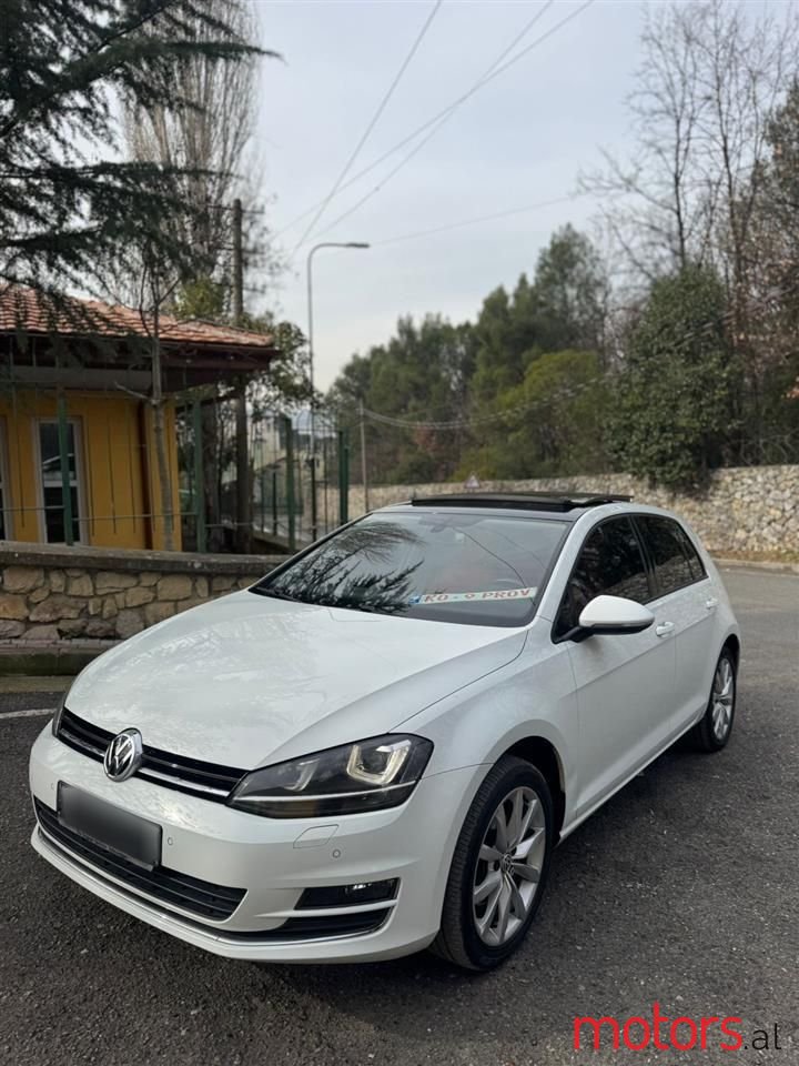 2013' Volkswagen Golf photo #3