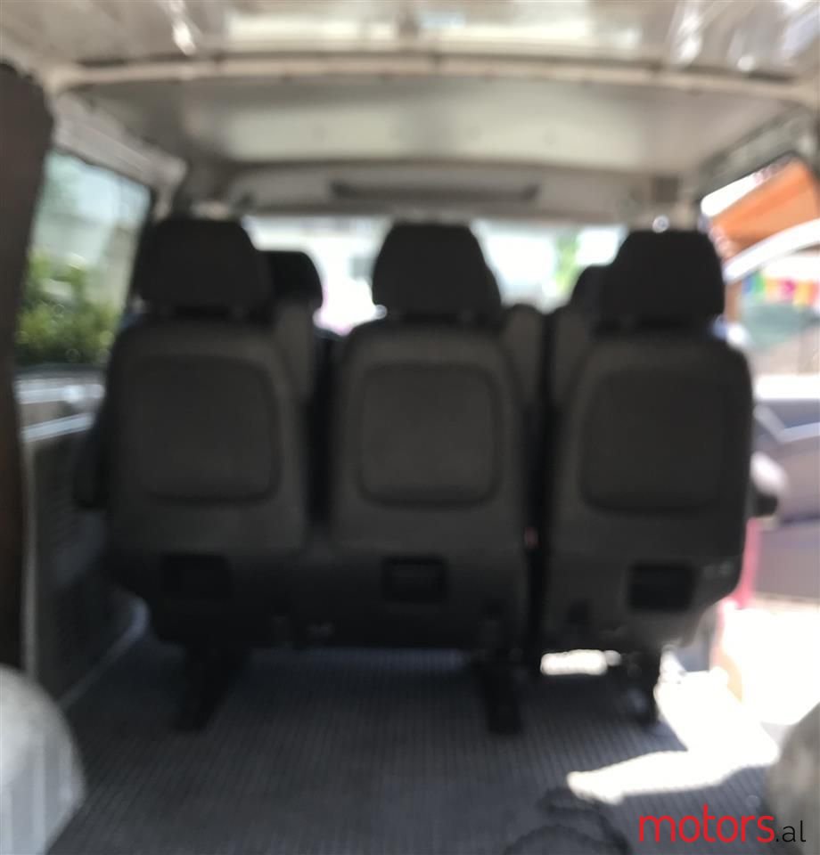 2007' Mercedes-Benz V 220 photo #3