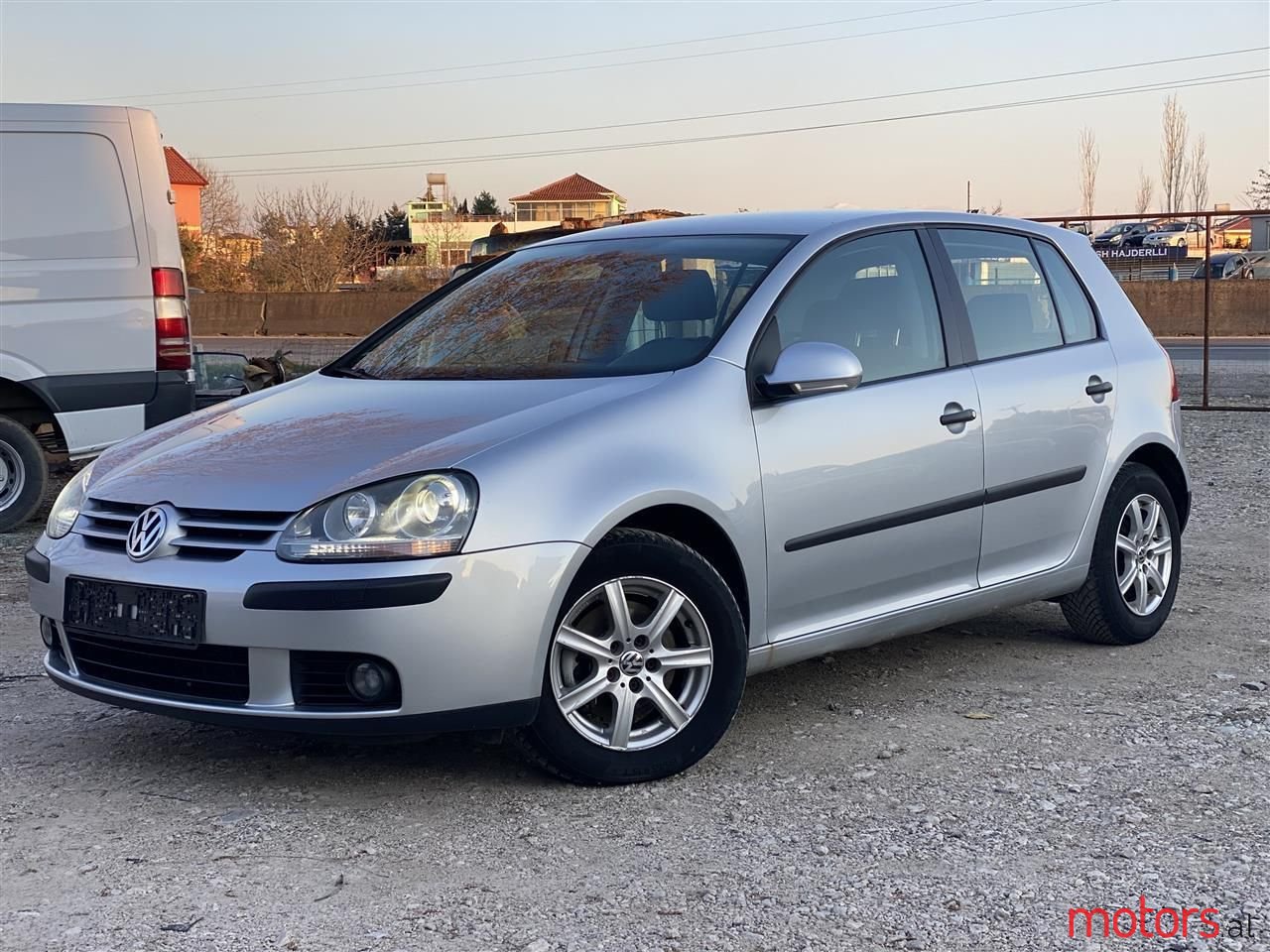 2005' Volkswagen Golf photo #3