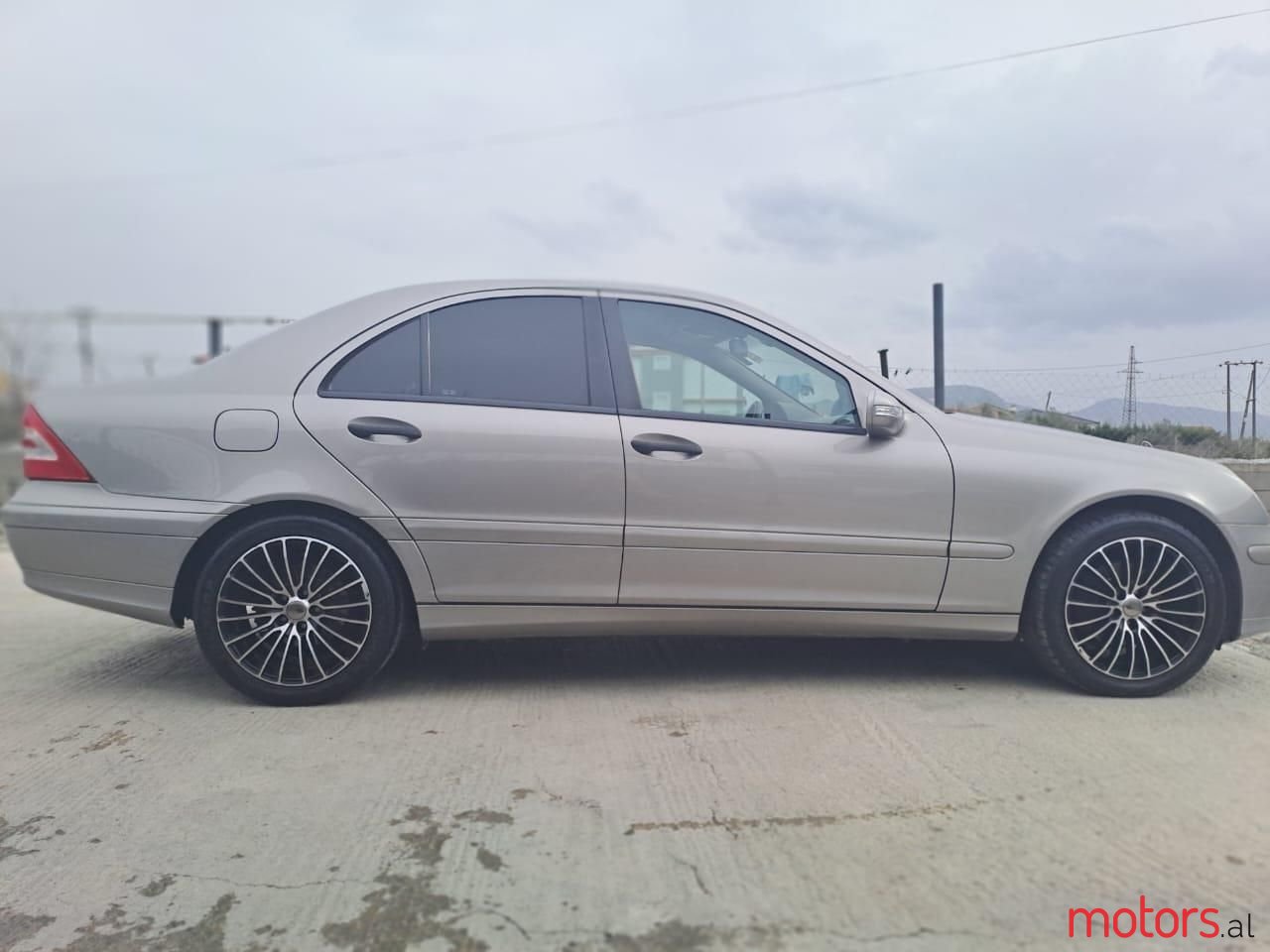 2006' Mercedes-Benz C 220 photo #3