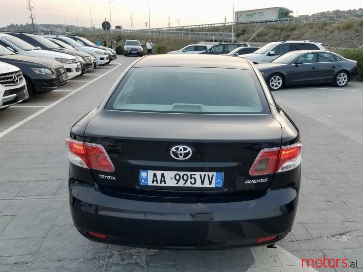 2009' Toyota Avensis photo #2