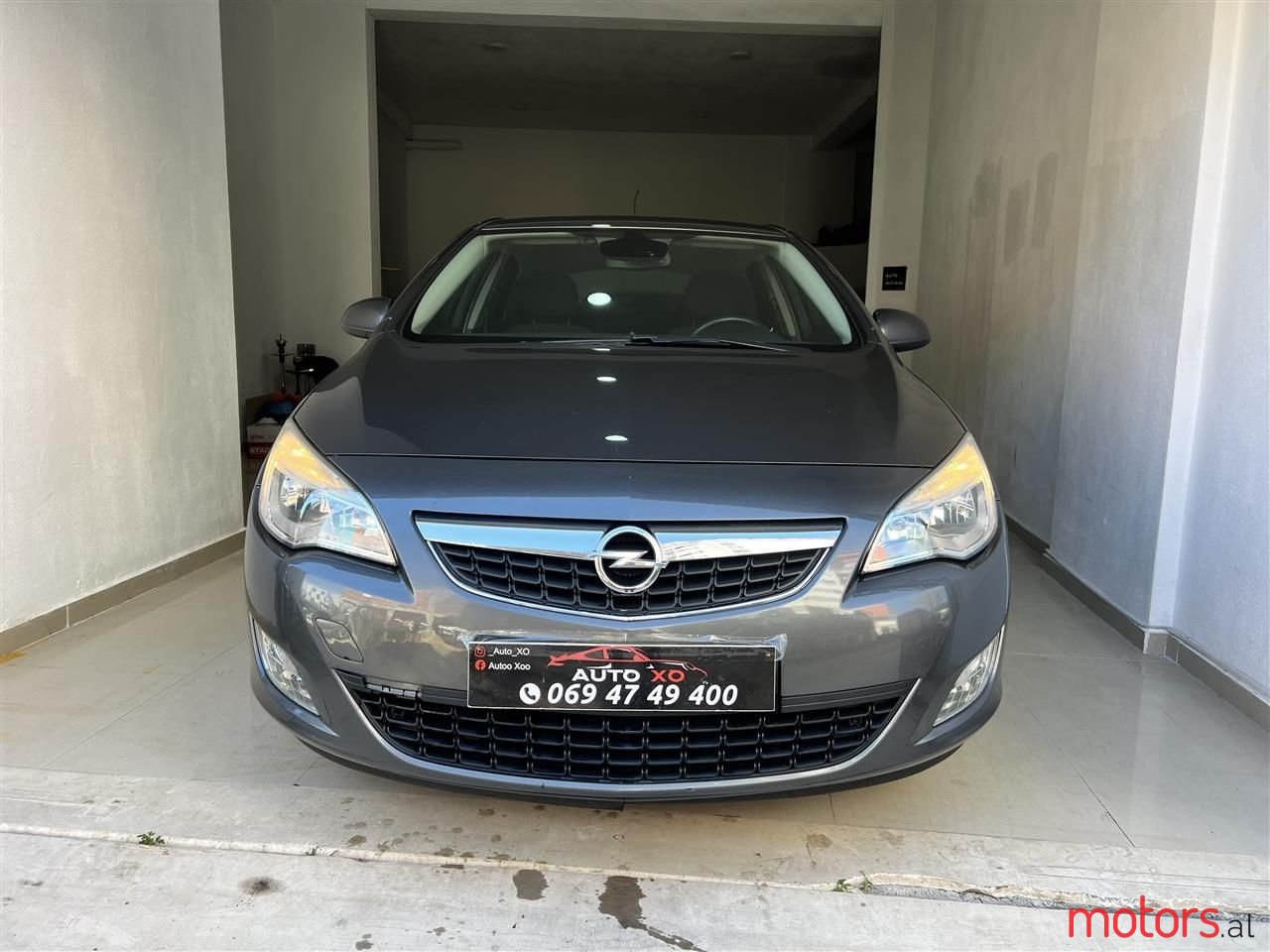 2010' Opel Astra photo #6