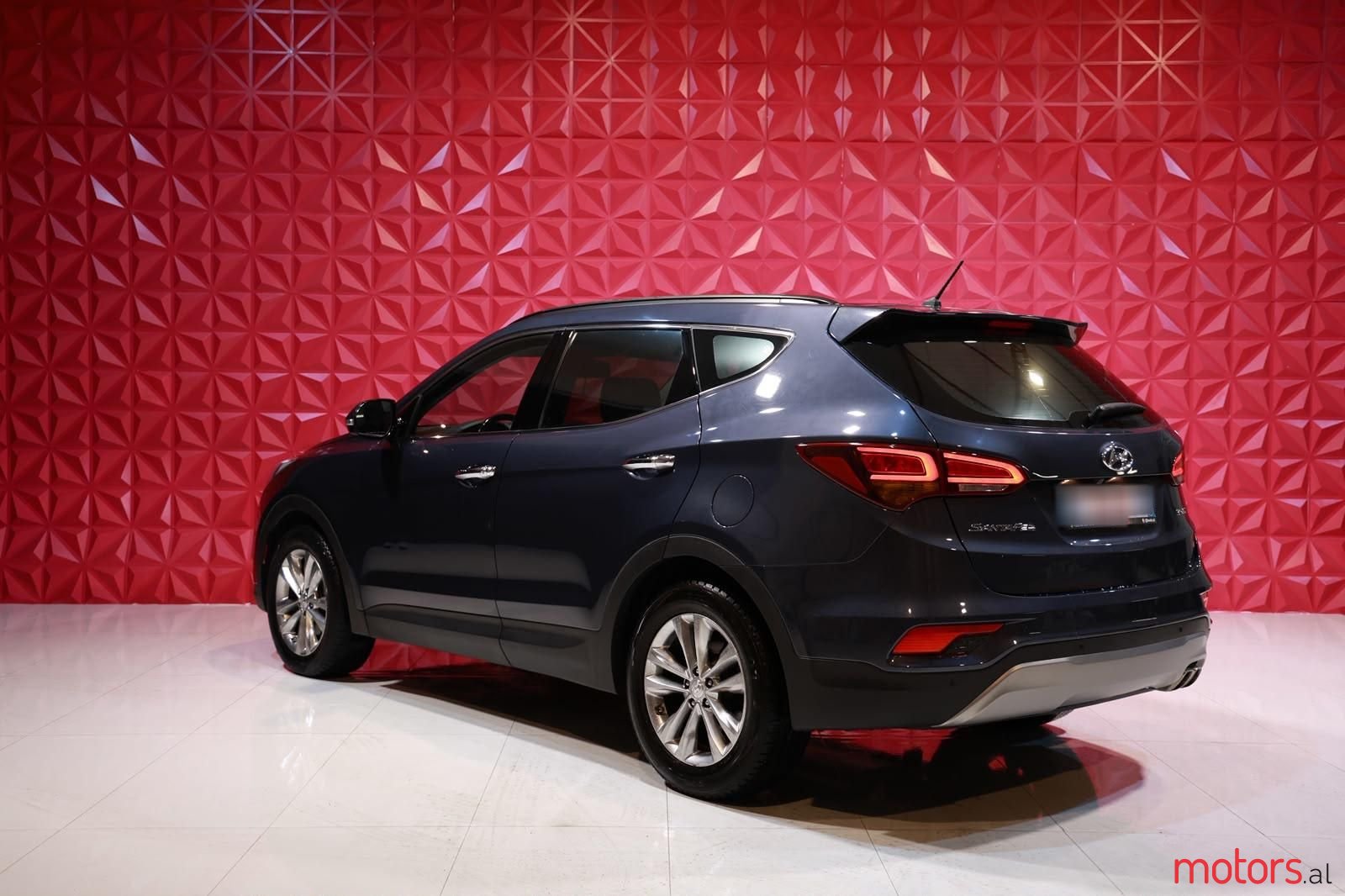 2016' Hyundai Santa Fe photo #3