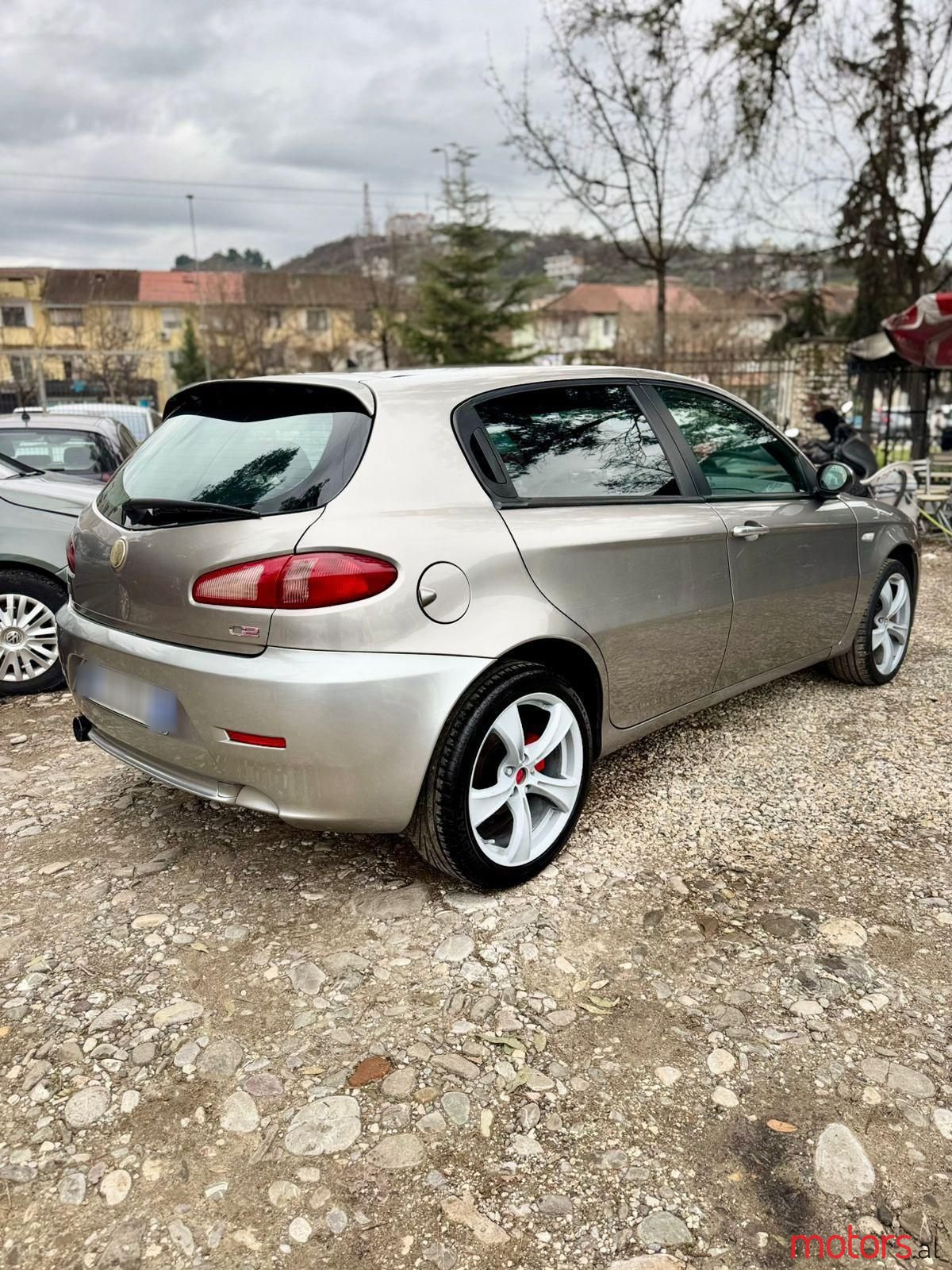 2007' Alfa Romeo Alfa 147 photo #4