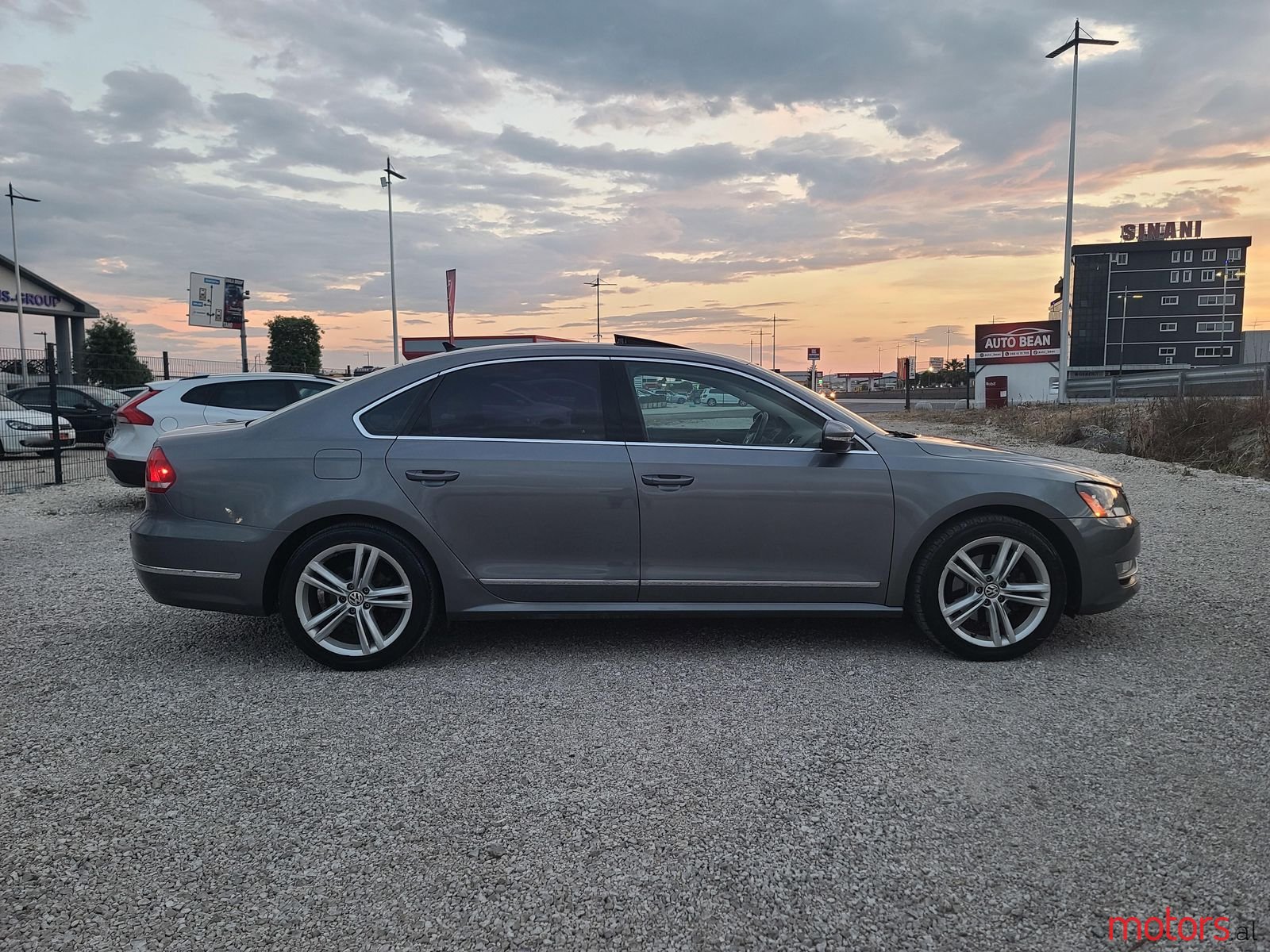 2015' Volkswagen Passat photo #4
