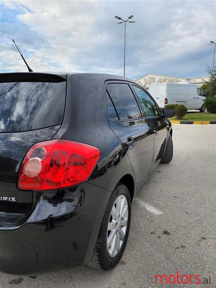2008' Toyota Auris photo #5