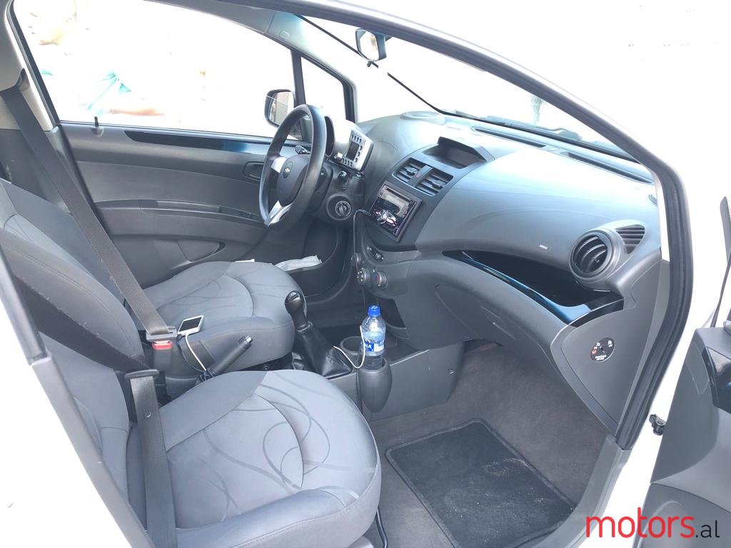 2011' Chevrolet Spark photo #1