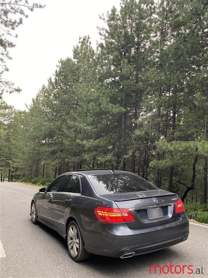 2013' Mercedes-Benz E 350 photo #3