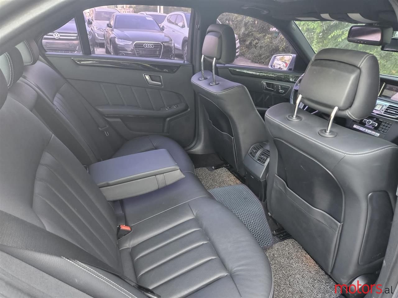 2014' Mercedes-Benz E 220 photo #6