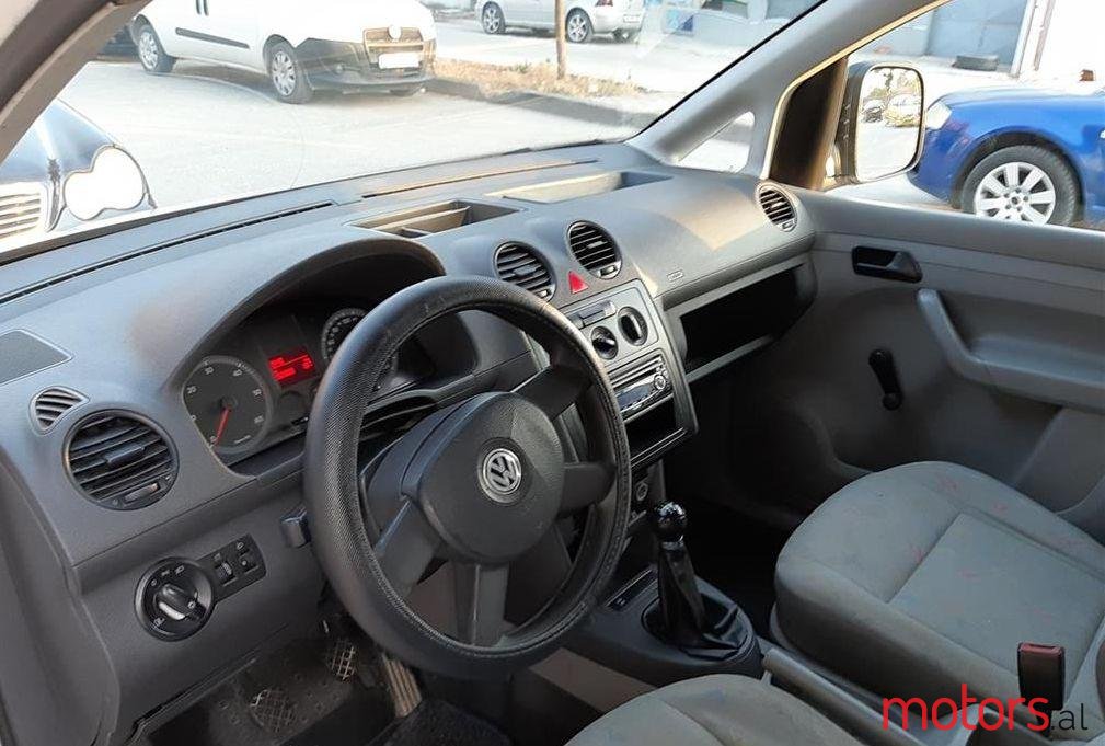 2007' Volkswagen Caddy photo #2