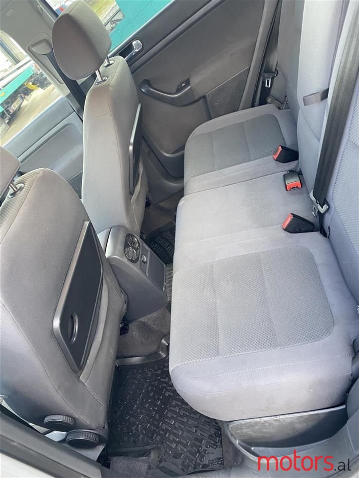 2005' Volkswagen Golf Plus photo #3