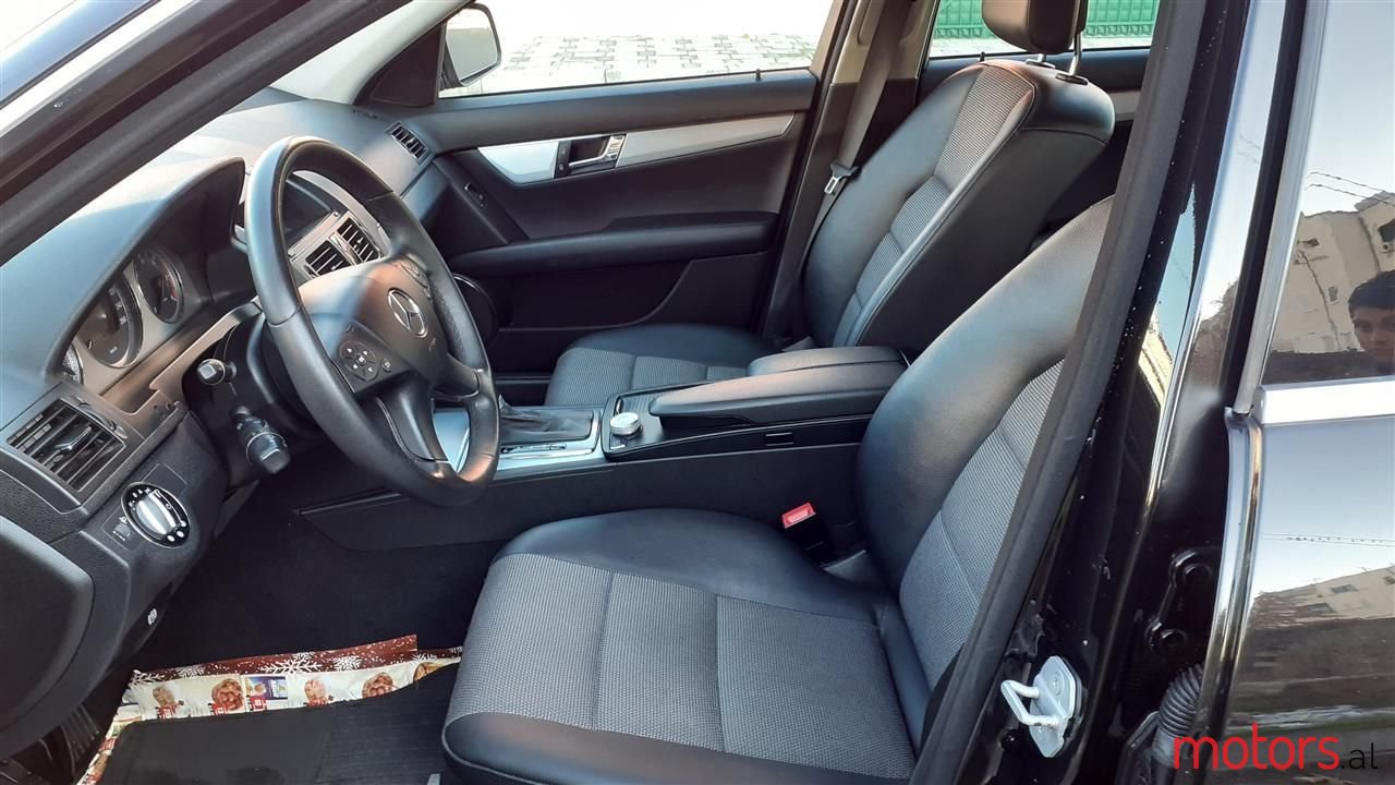 2008' Mercedes-Benz C 220 photo #6