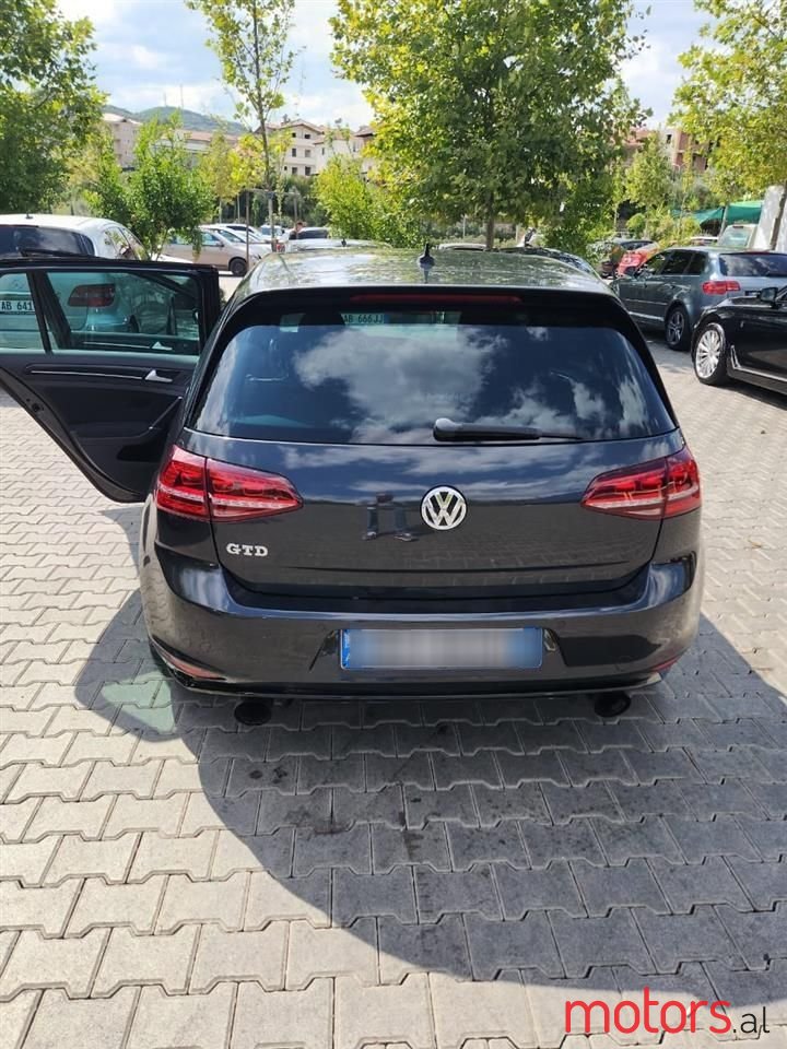 2014' Volkswagen Golf photo #3