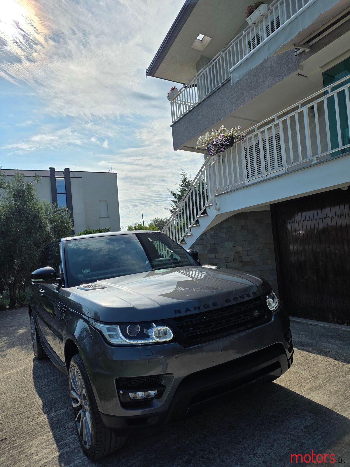 2014' Land Rover Range Rover Sport photo #2
