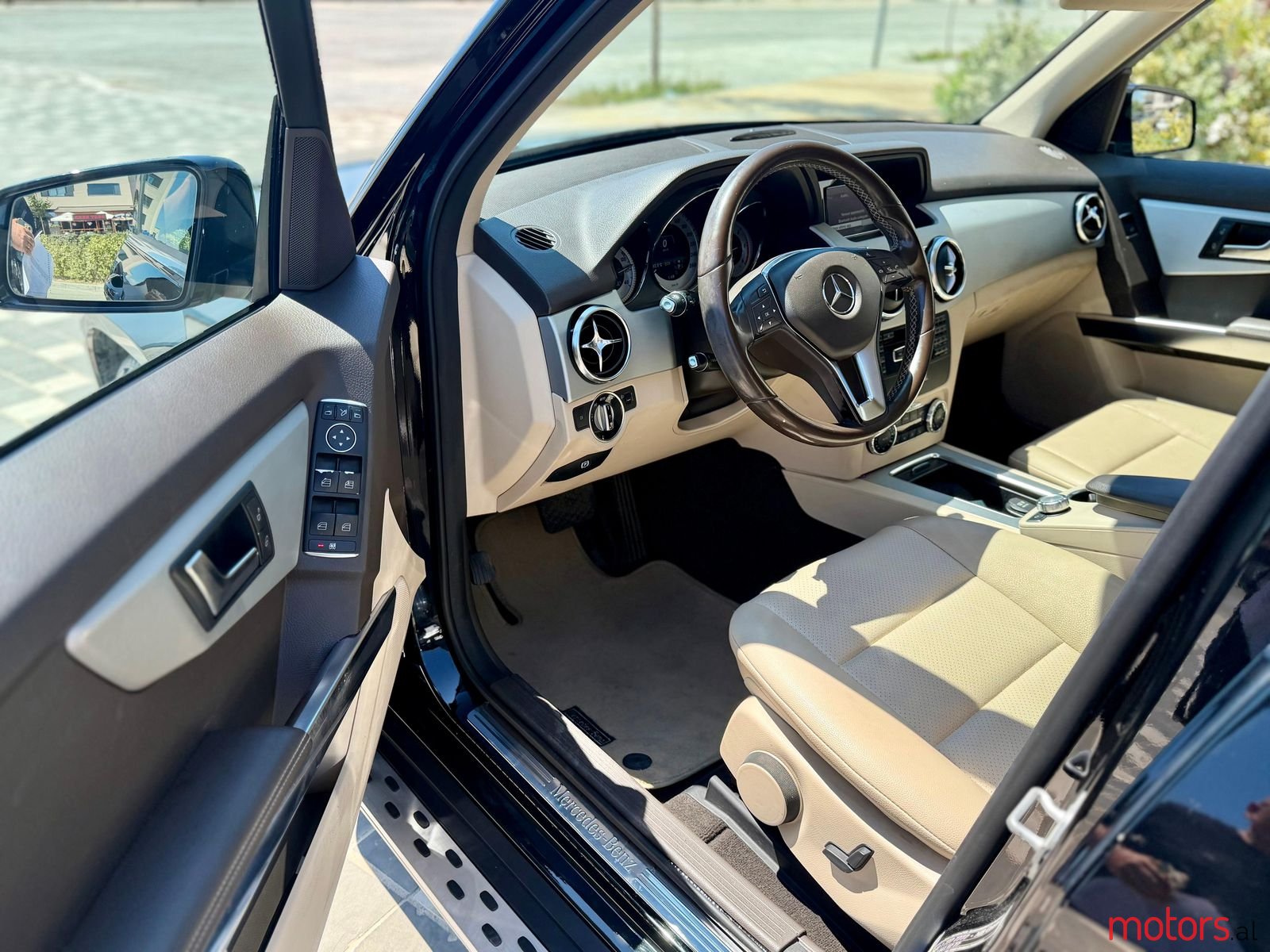 2013' Mercedes-Benz GLK 220 photo #3