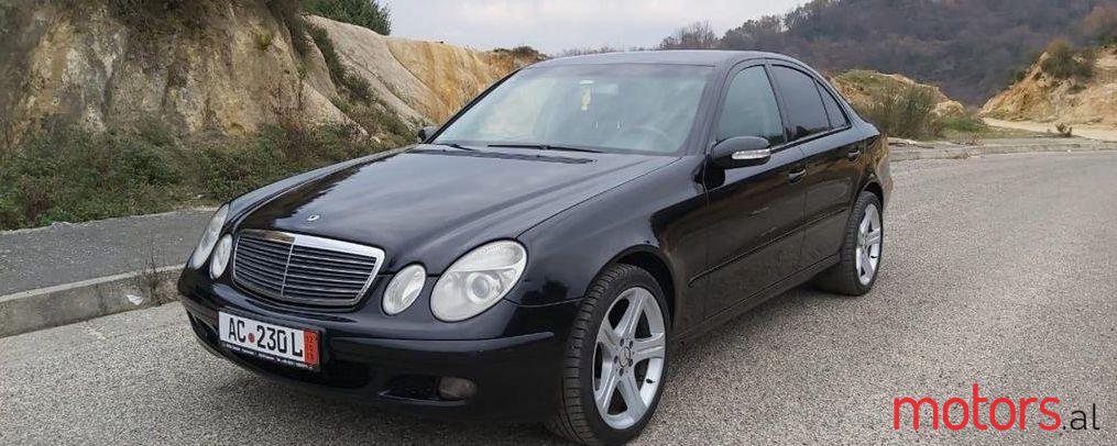 2005' Mercedes-Benz E 220 photo #1