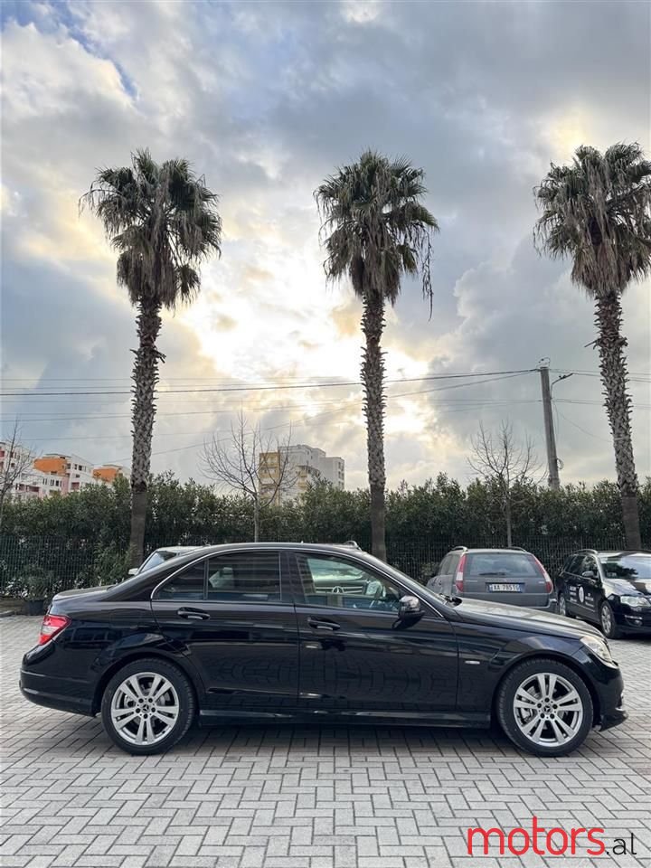 2009' Mercedes-Benz C 220 photo #6