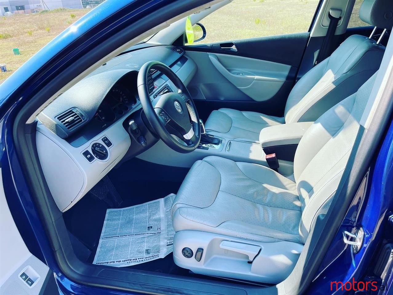 2006' Volkswagen Passat photo #6