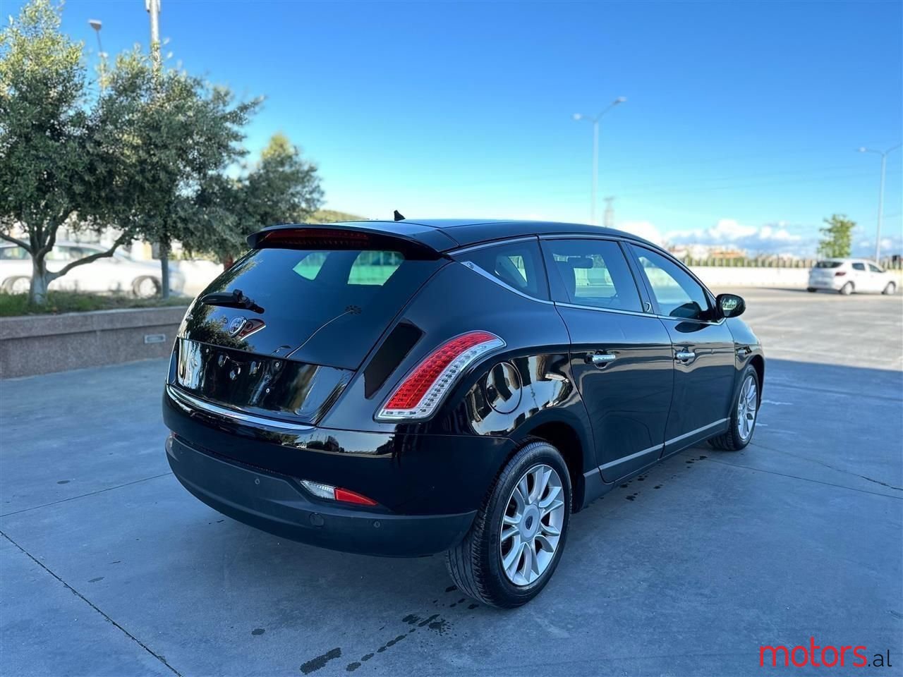 2013' Lancia Delta photo #2