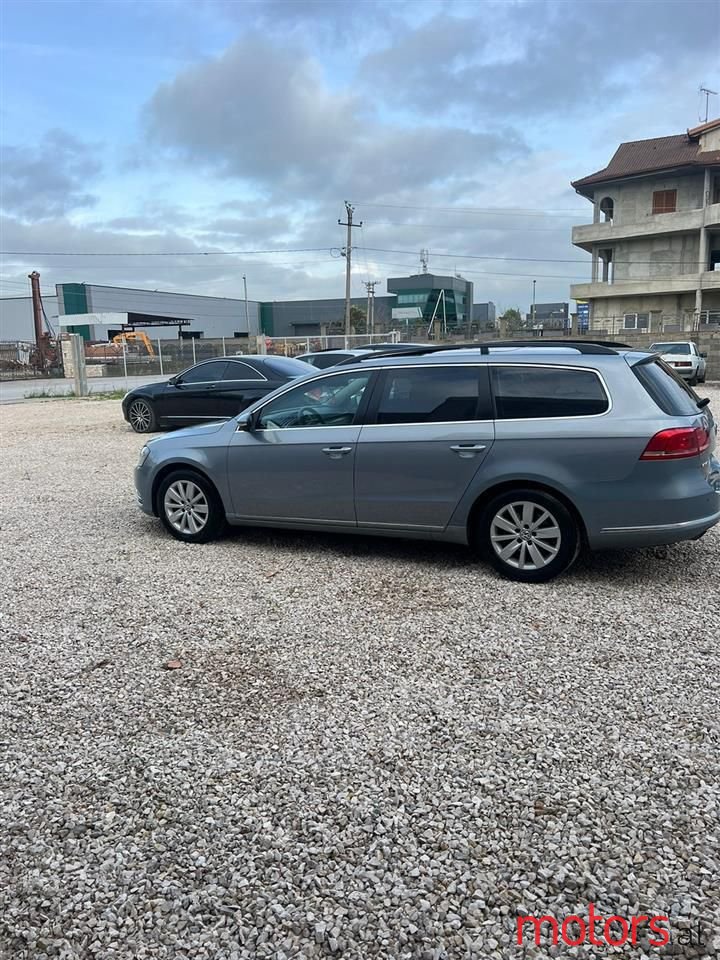 2012' Volkswagen Passat photo #2