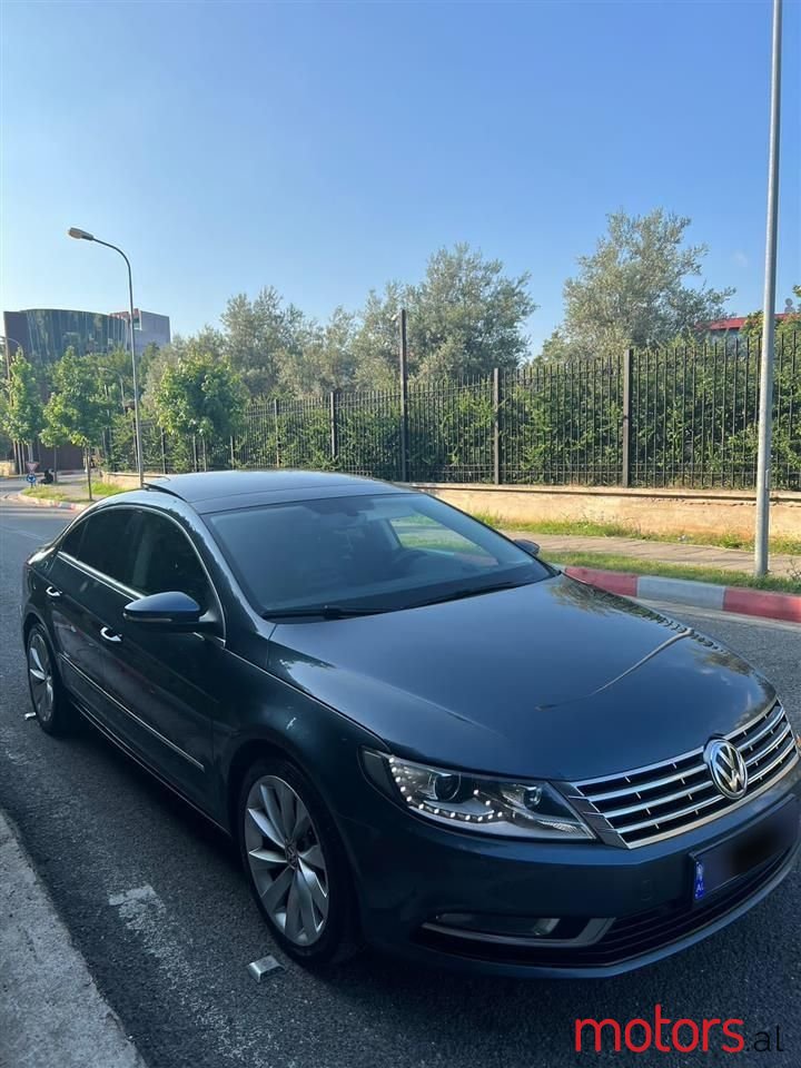 2015' Volkswagen Passat photo #4