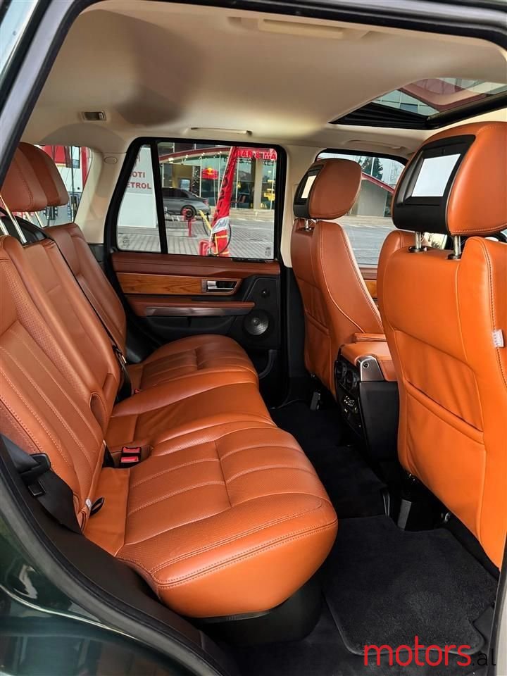 2010' Land Rover Range Rover Sport photo #3