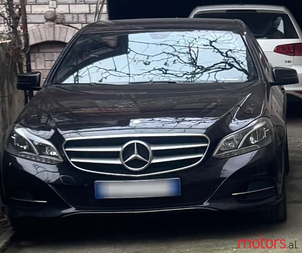 2014' Mercedes-Benz E 220 photo #1