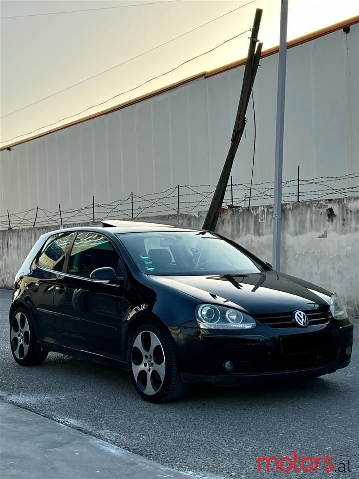 2006' Volkswagen Golf photo #2