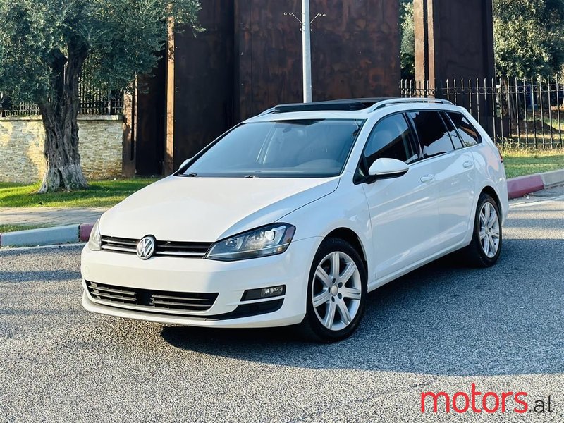 2015' Volkswagen Golf photo #1