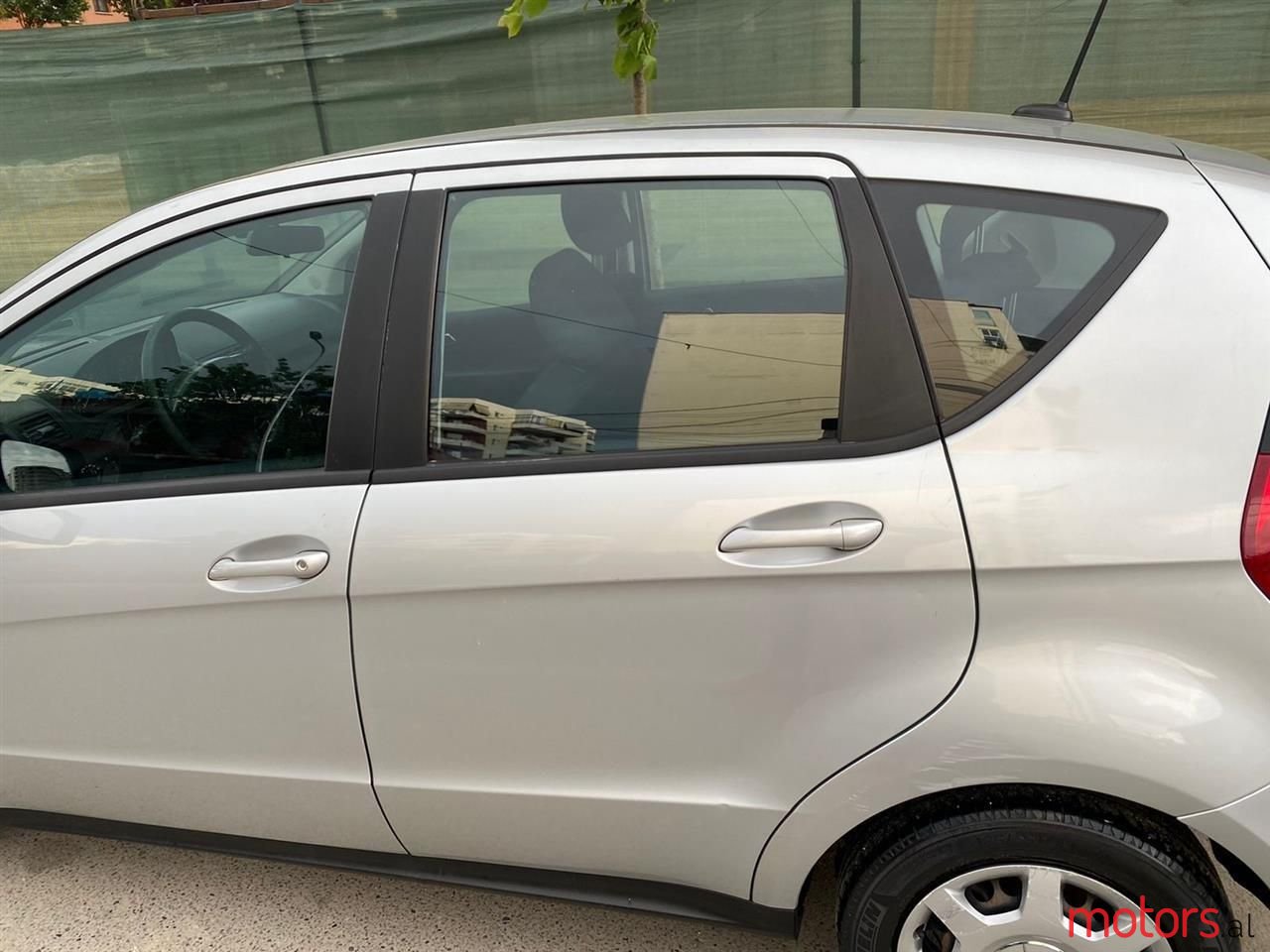 2011' Mercedes-Benz A 160 photo #4