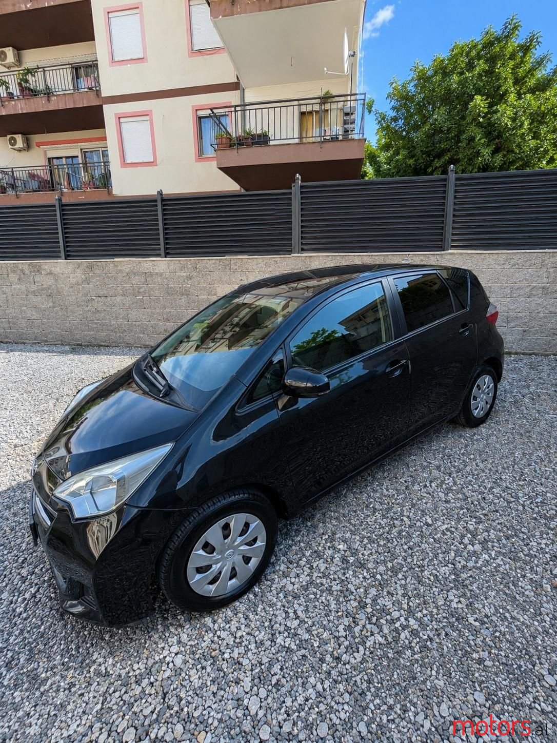 2013' Toyota Verso-S photo #2