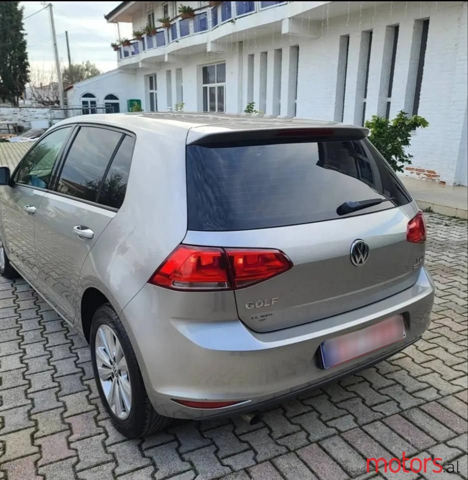 2014' Volkswagen Golf photo #1