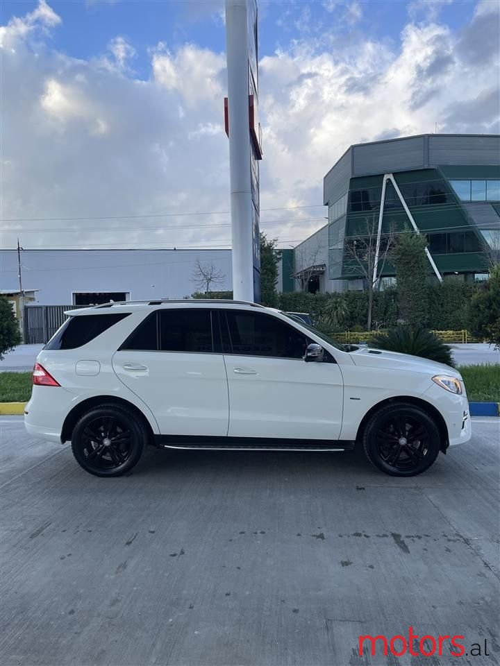 2013' Mercedes-Benz ML 350 photo #3