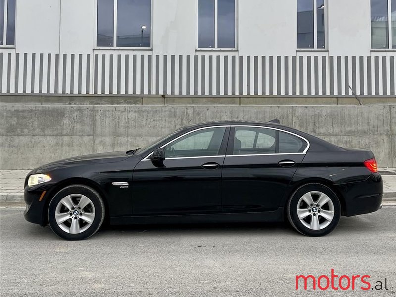2012' BMW 528 photo #5