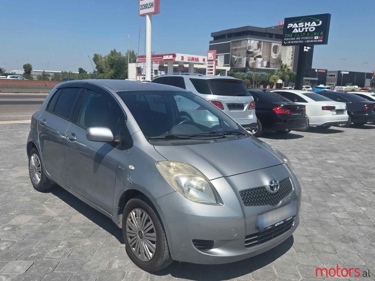 2007' Toyota Yaris photo #1