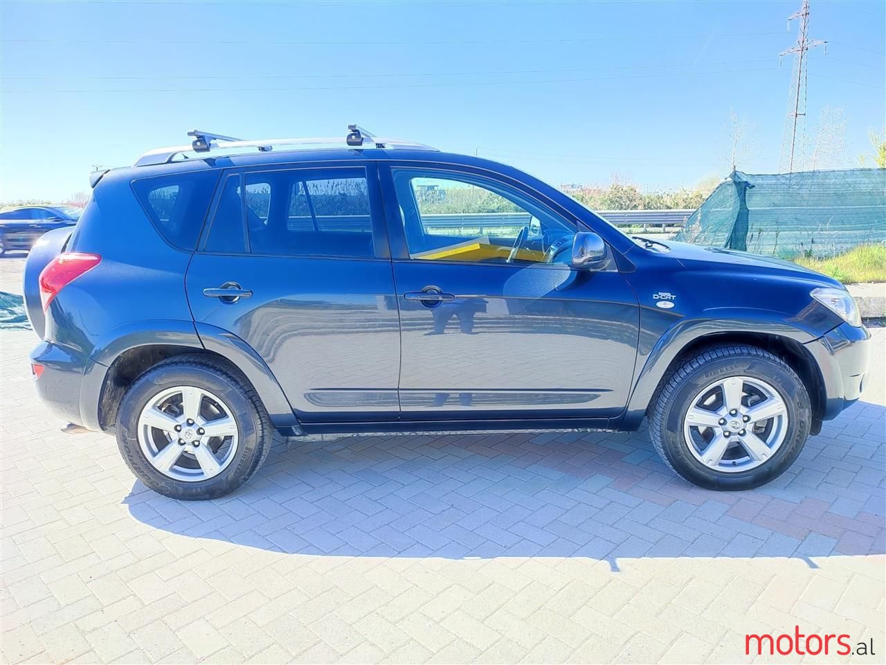 2006' Toyota RAV4 photo #3