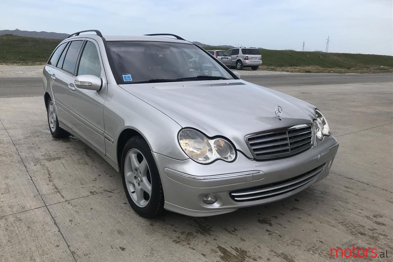 2005' Mercedes-Benz 220 photo #1