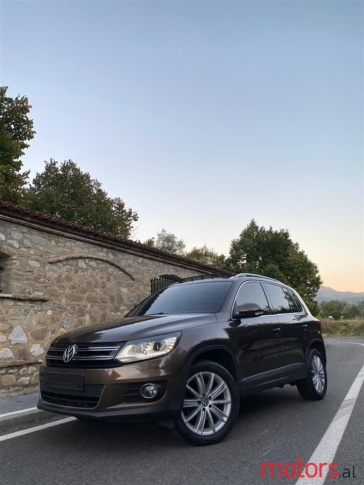 2013' Volkswagen Tiguan photo #3