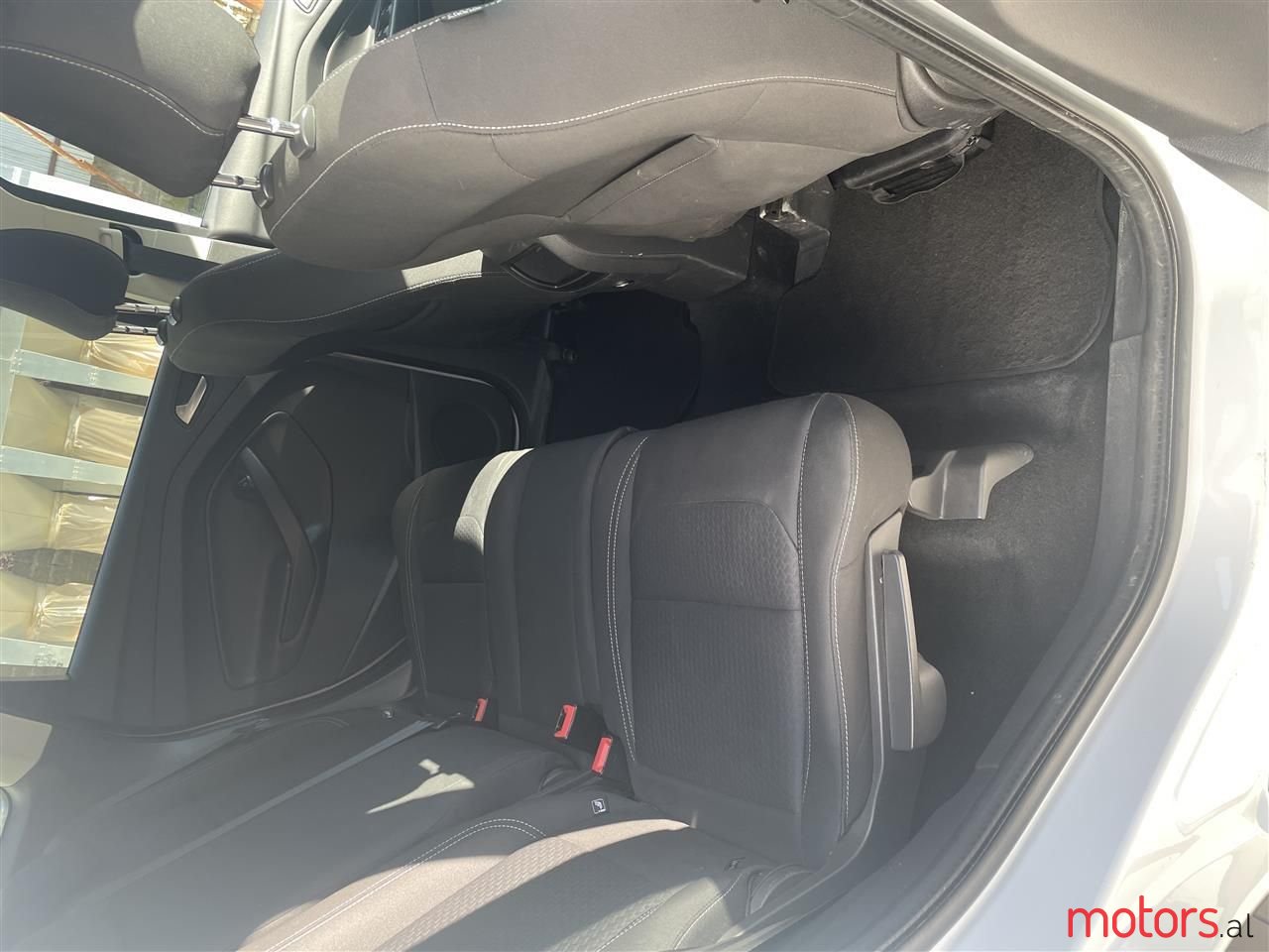 2017' Ford Kuga photo #4