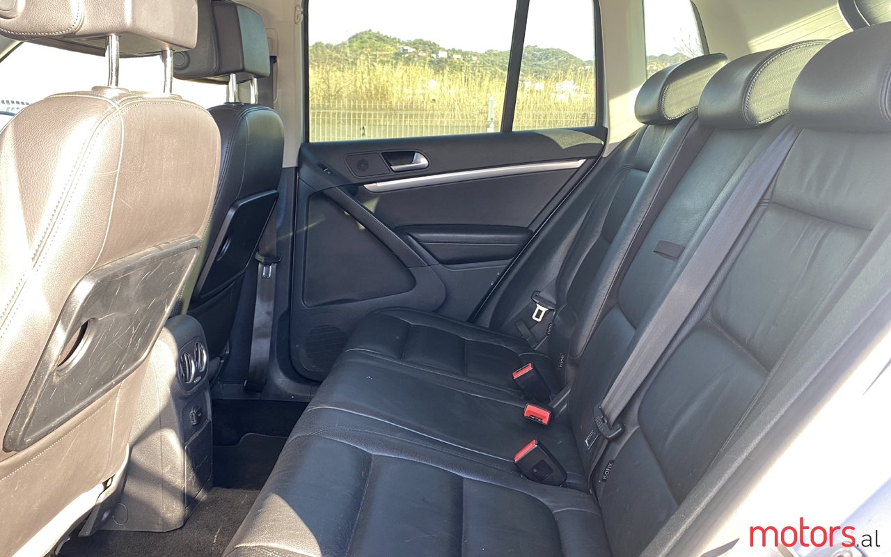 2014' Volkswagen Tiguan photo #5