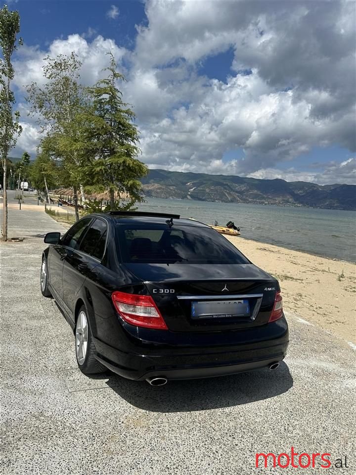 2008' Mercedes-Benz C 300 photo #2