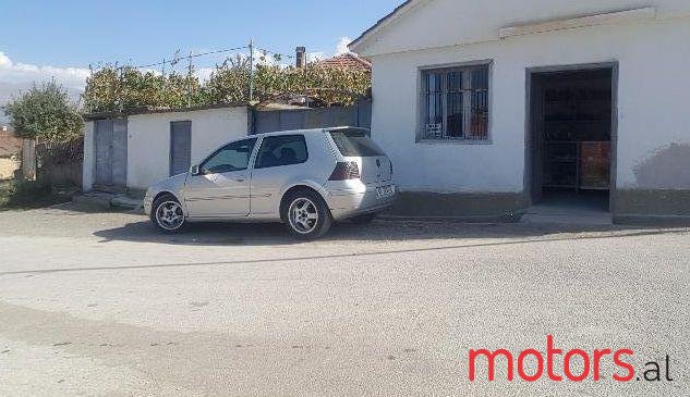 2000' Volkswagen Golf photo #1