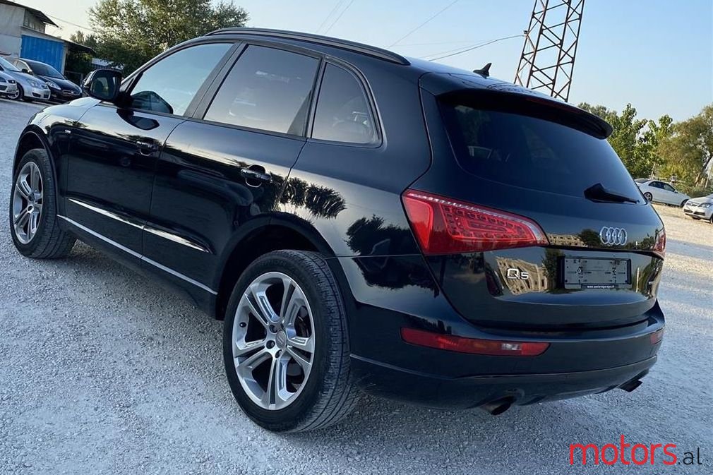 2010' Audi Q5 photo #1