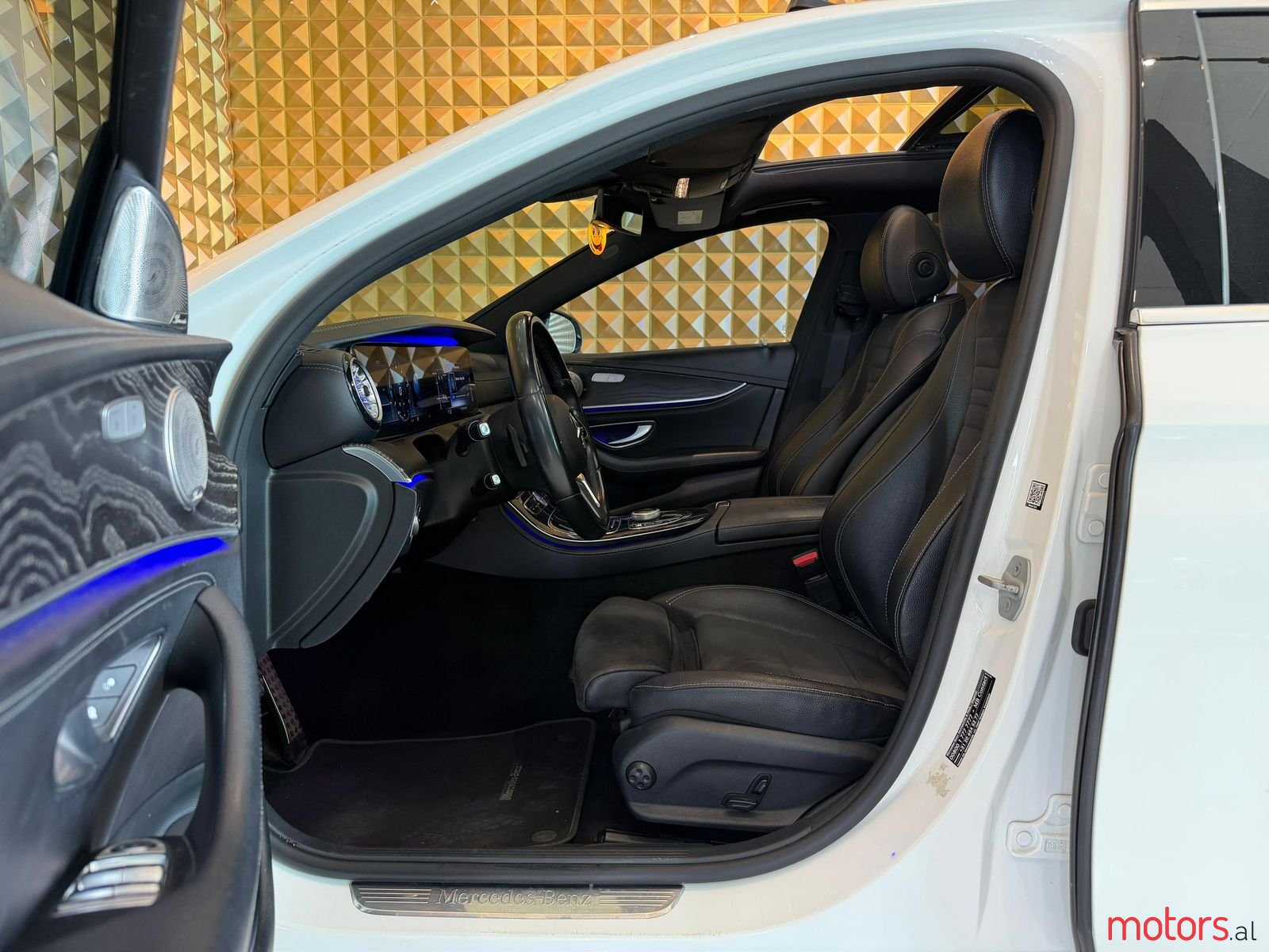 2018' Mercedes-Benz E 220 photo #6
