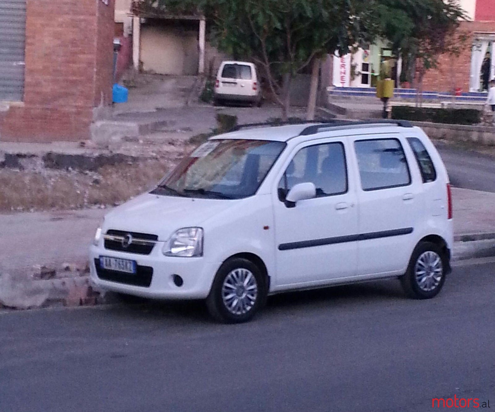 2005' Opel Agila photo #2