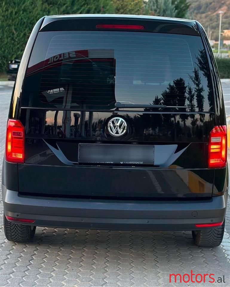 2016' Volkswagen Caddy photo #3