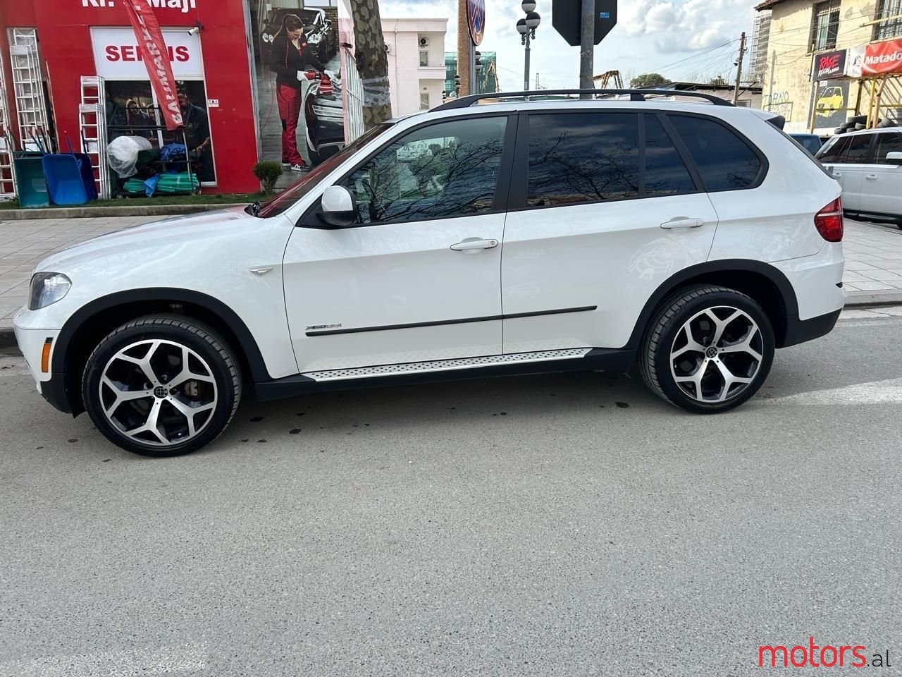 2011' BMW X5 photo #1