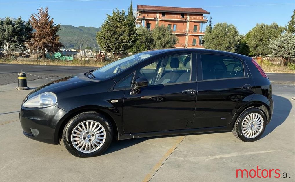2007' Fiat Grande Punto photo #1