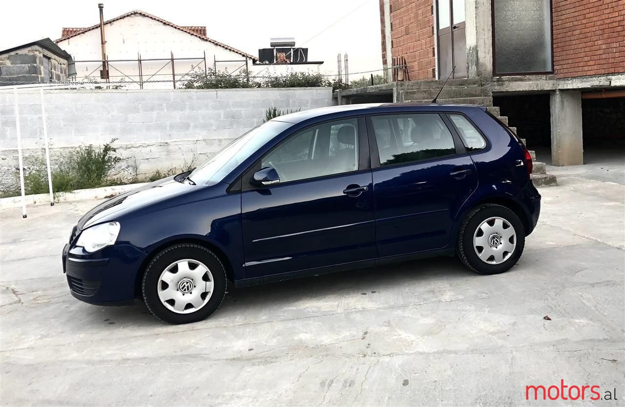 2005' Volkswagen Polo photo #3